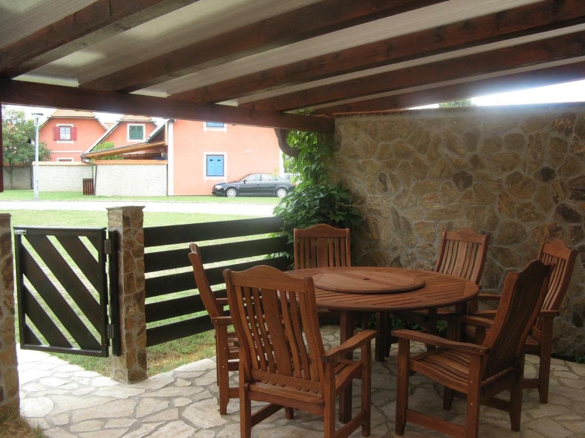 Apartma Geoteh Terme Catez 6032 Villa Krsko Bagian luar foto